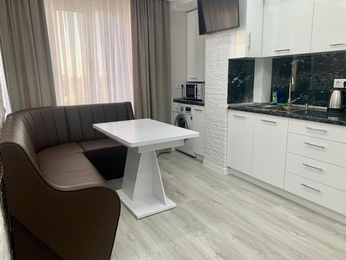 Apartament On Lev Tolstoi 43B! Lejlighed Chişinău Eksteriør billede